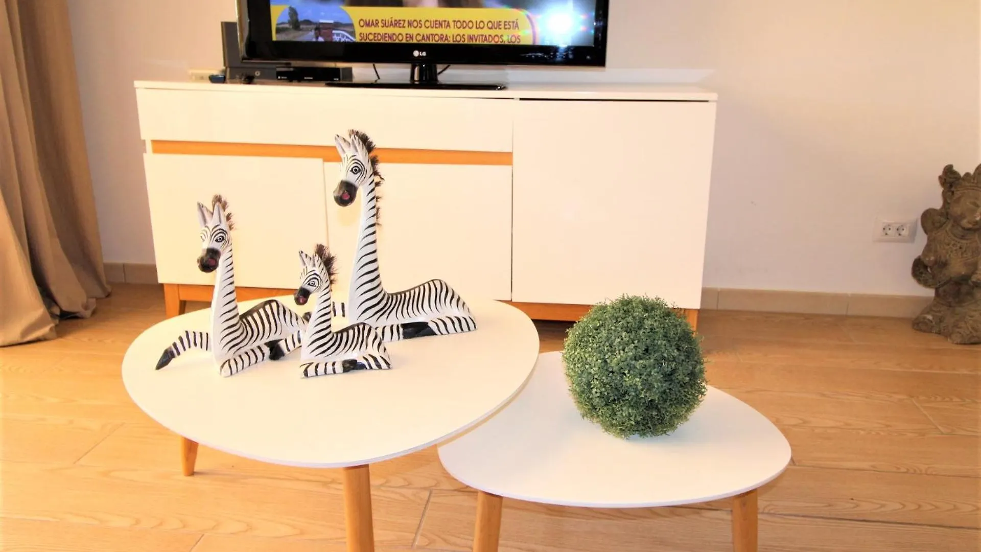 Zebra 3 Piscines Daire Costa Adeje